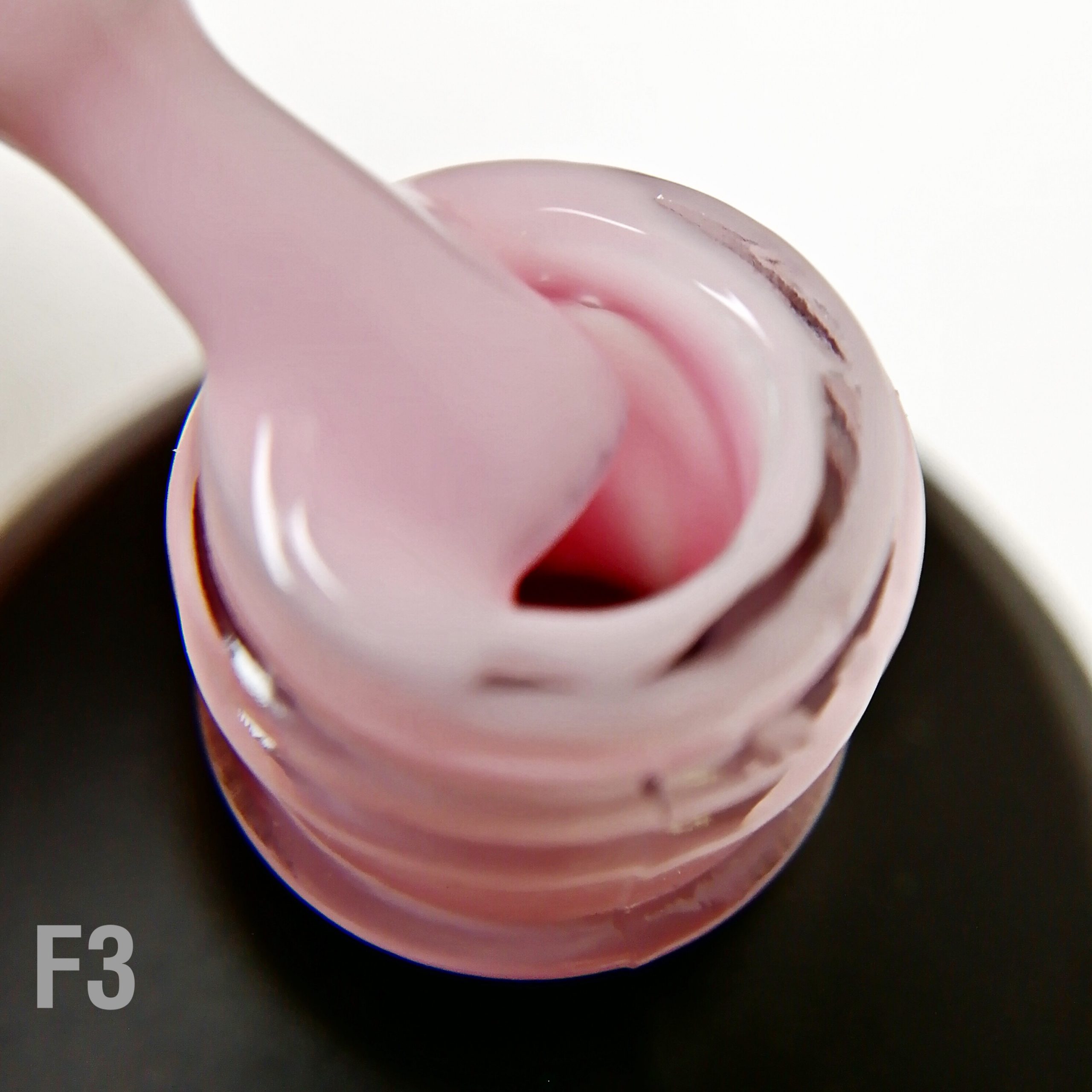 Розовая камуфлирующая база, Funky F3